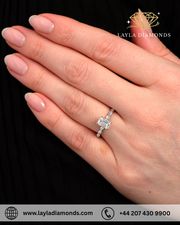 Emerald Cut Engagement Rings with Elegant Modern Appeal